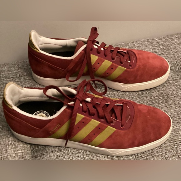 Size 11 - adidas Busenitz Adz Suede Cardinal Red Metallic Gold Stake Board Shoes - Picture 1 of 4